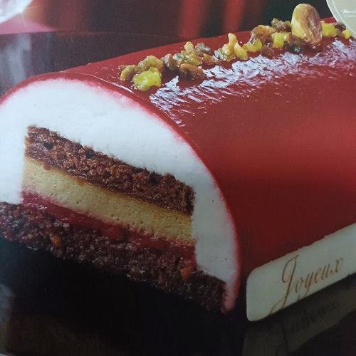 タイプ別！コンビニのクリスマスケーキの味＆具材を徹底比較2023｜どこが美味しい？